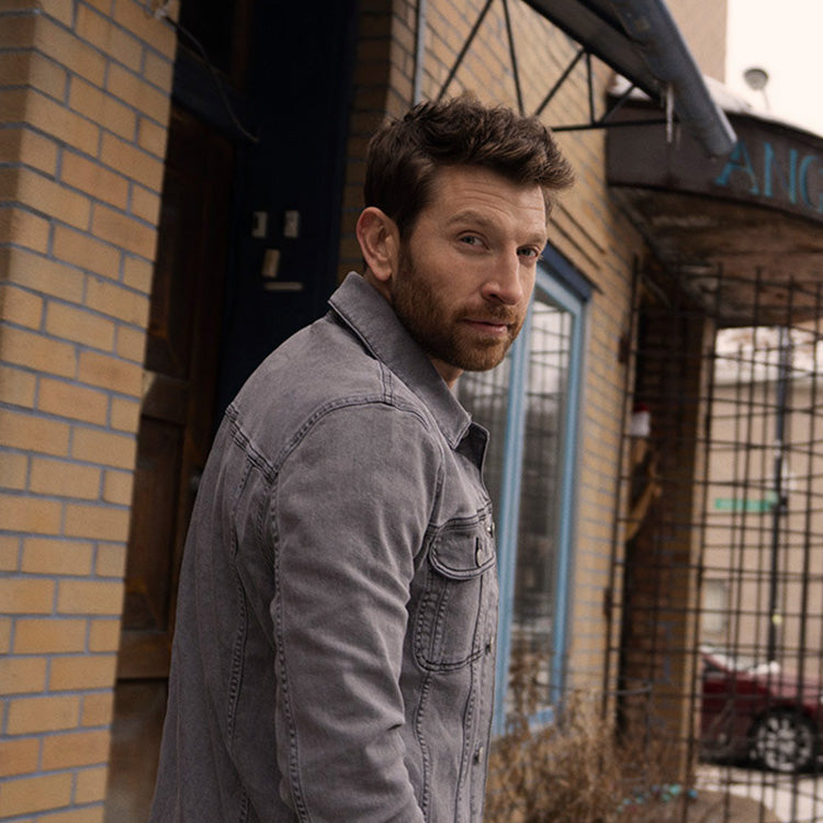 Brett Eldredge Celebrates National Random Acts Of Kindess Day By Donating ‘Crs 2021: The Virtual Experience’ Registrations To Recently Unemployed Radio Partners